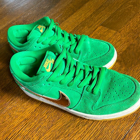 The OG St. Paddy’s Nike SB Dunks low Men’s 6.5 FREE shipping if you order now! - Picture 2 of 6